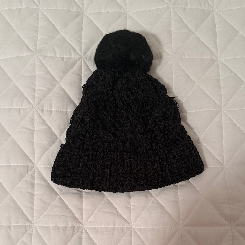 Black Knit Beanie with Pom Pom